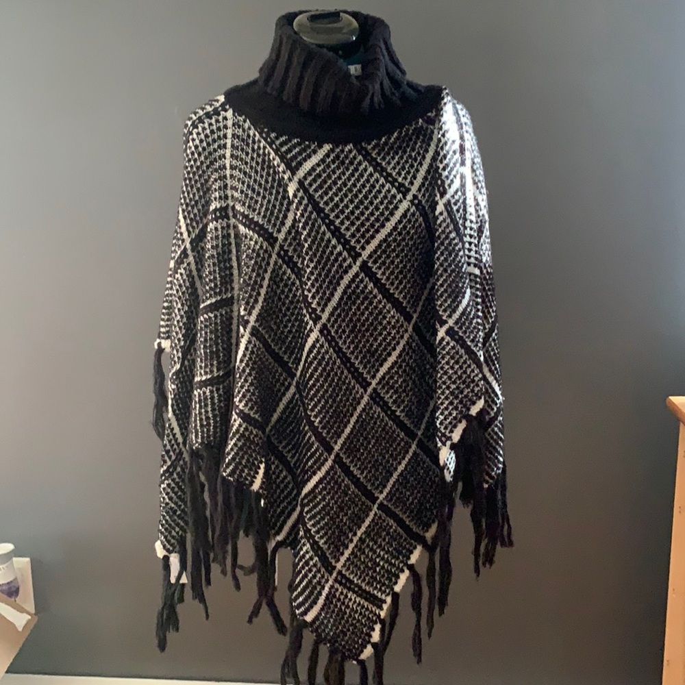 Cowl neck Shall scarf top